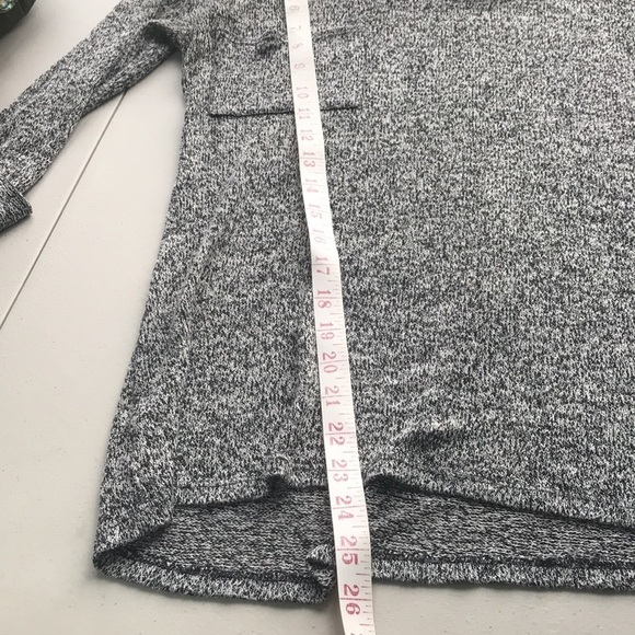 𝅺ANTHROPOLOGIE Mine half sleeve loose knit front pocket shirt M - Picture 8 of 8